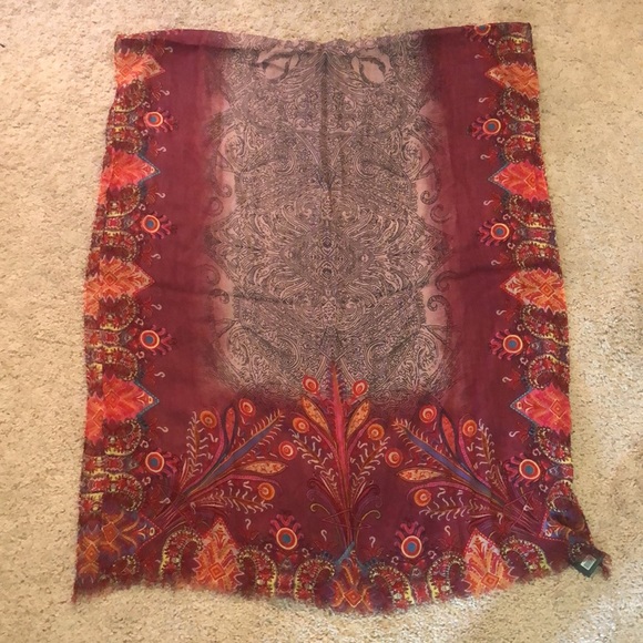 2 Scarves - Picture 5 of 5